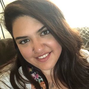 Meet your Posher, Justine